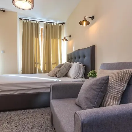 Valentina Heights Boutique Hotell 3*
